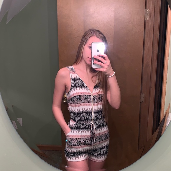 SOLD - Picture 2 of 6